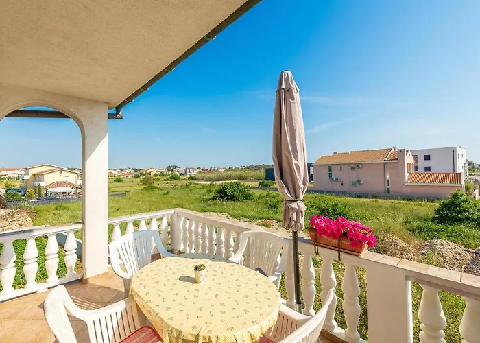 1 Bedroom Cozy In Apartman Privlaka
