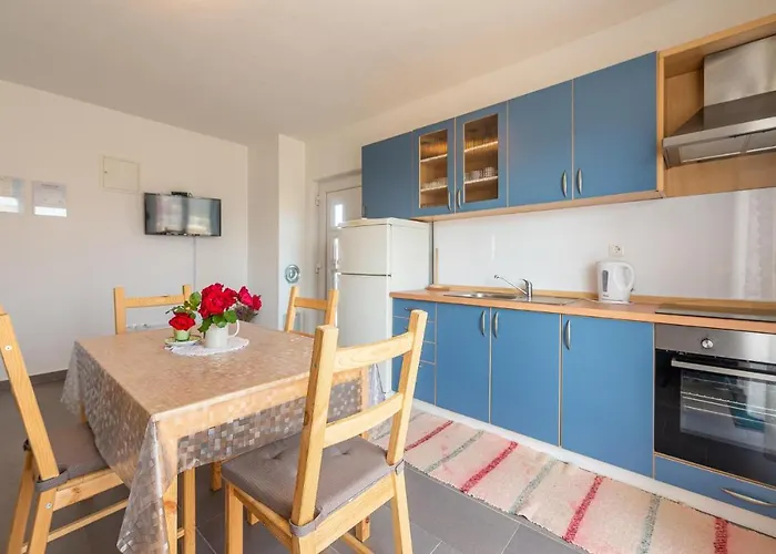1 Bedroom Cozy In Apartman Privlaka